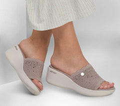 Skechers- Women Martha Stewart: Pier-Lite - Light Essence