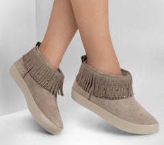 Skechers- Women Strand Star - Fringe Flare