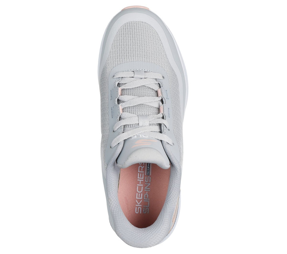 Skechers- Women Slip-ins: GO GOLF Flight
