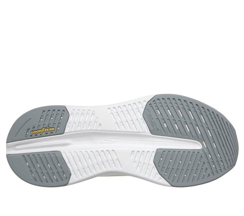 Skechers- Women|New Arrivals Slip-ins: Max Cushioning Glide-Step - Oaklin